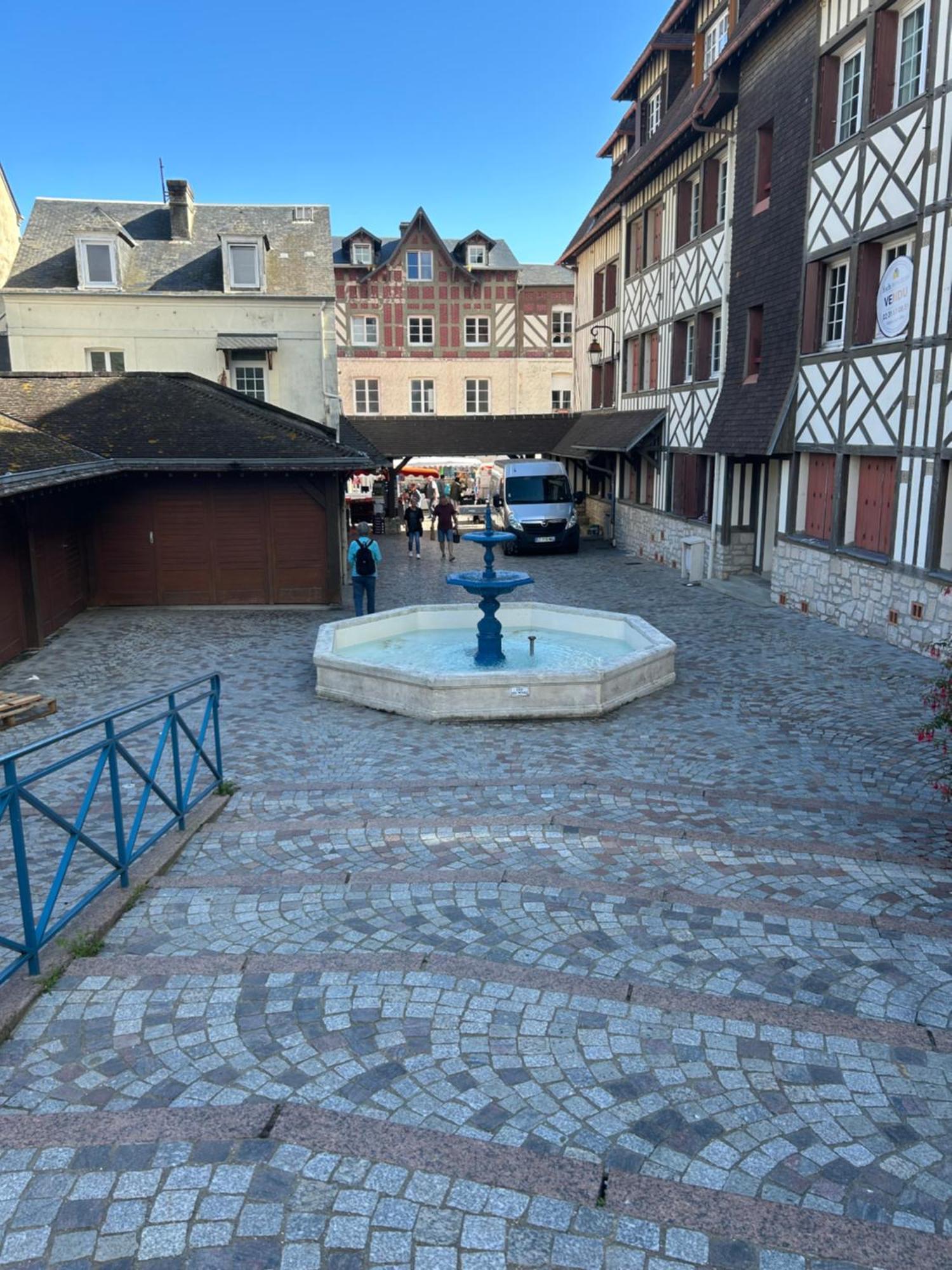 Deauville Nouveau 2 Pers 30m De La Apartment *